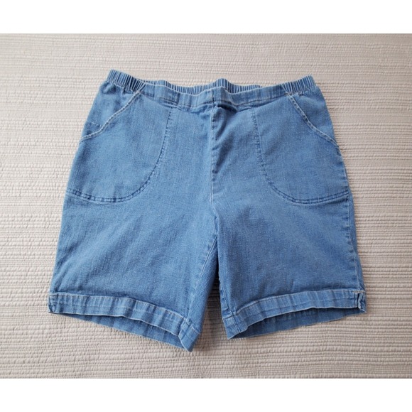 Pants - Womens Light Wash Denim Elastic Waist Flat Front Shorts Blue Casual Large Pocket